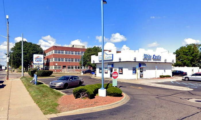 White Castle - Warren - 6711 8 Mile Rd